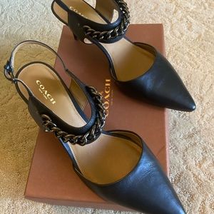 Coach Garland Milled LTHR dress shoes in Black , gunmetal chain detail .